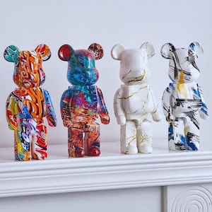 テディベティベア 置物 Graffiti bear statue - Etsy 日本