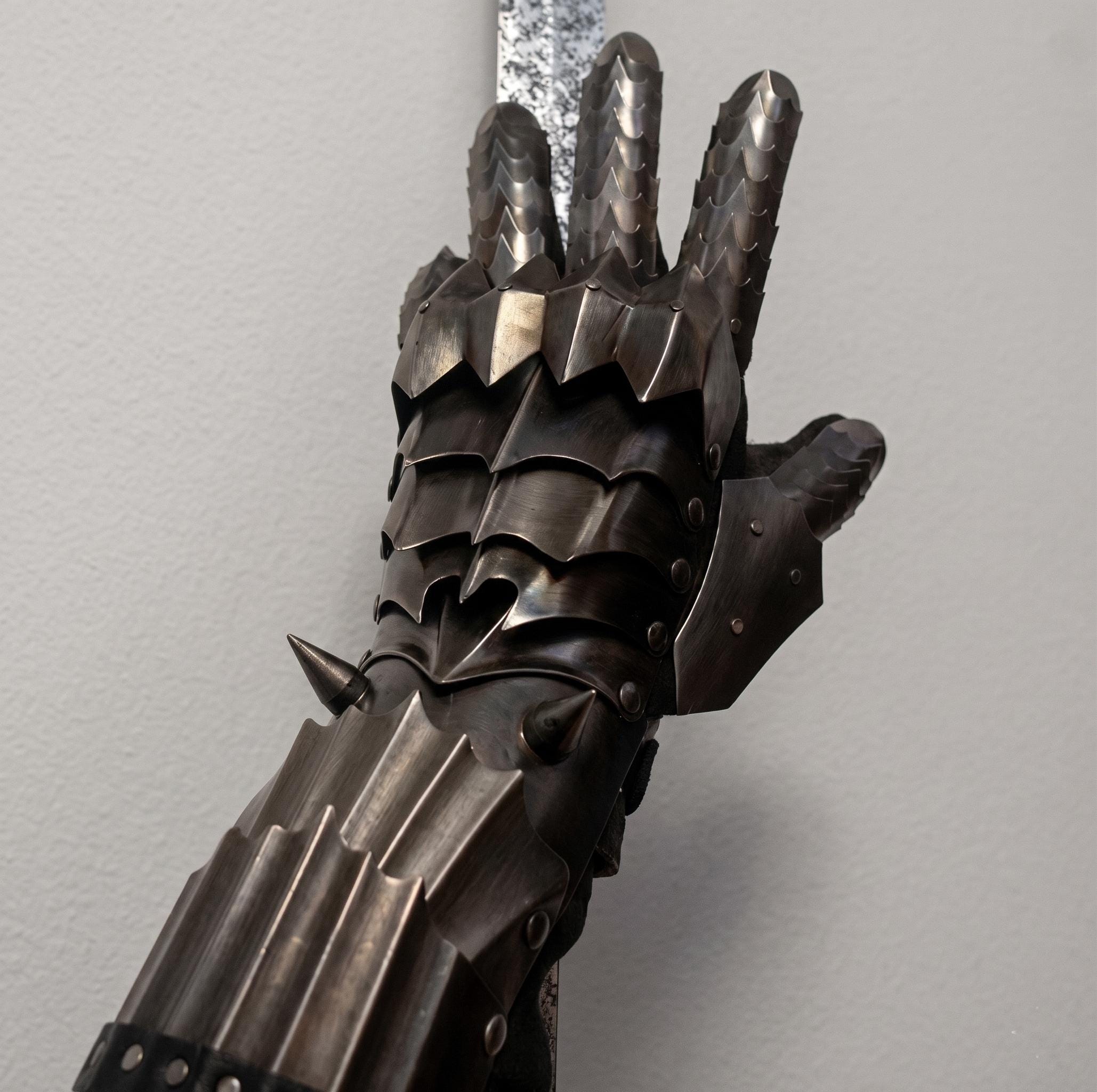 Handmade Sauron Gauntlet Metal Armor - 1:1 Scale Lord of the Rings