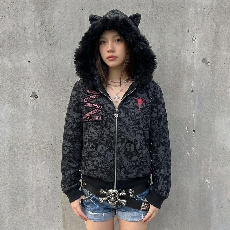 Mad Punks Japanese Harajuku Hoodie – Kapuze mit Katzenohren und Kunstfell – Cyber Y2K Grunge Totenkopf-Print, Reißverschluss – Alternative Punk Rock Visual Kei Bild 5