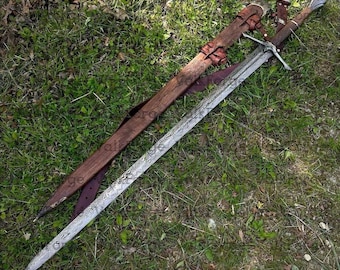 Hand-Forged Elven Longsword: Damascus Steel Blade, Walnut Handle, Emerald Accents