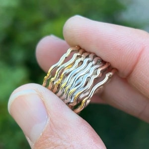 WAVY STACKING RINGS - Scalloped Stacking Rings