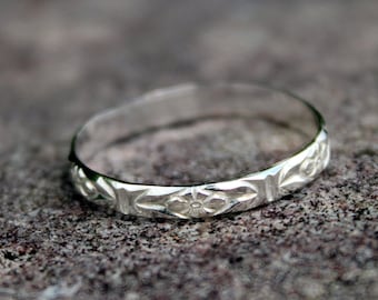 Sterling Silver Flower Pattern Band - floral stack ring - floral ring - silver floral wedding band