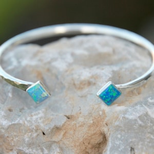 EINSTELLBARES OPALARMBAND - Opal Armreif Armband - Armreif Armband - Sterling Silber Armreif - Argentium Sterling Silber Armreif