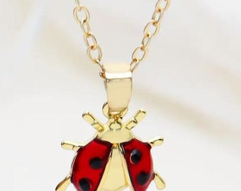 LADYBUG PENDANT NECKLACE