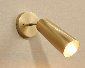 Aplique de pared de latón hecho a mano / Lámpara ajustable de estilo moderno de mediados de siglo
