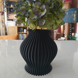 Sconion: designer vase/flower pot (10-30cm)
