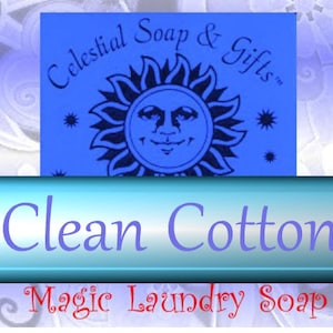Puede incluir: Etiqueta azul y blanca con un diseño de sol y estrellas. El texto dice "Celestial Soap & Gifts" y "Clean Cotton Magic Laundry Soap".