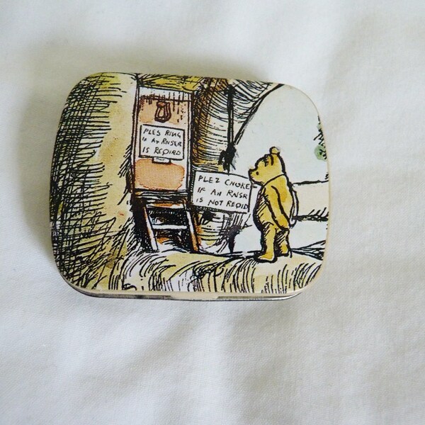 Vintage Hunkydory tin classic Winnie the pooh soap tin still containing orginal unused soap