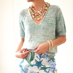 Beginner friendly elegant summer blouse knitting pattern : Ethereal Summer, inclusive sizing from xs to 5x