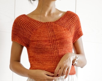 Seamless knitting pattern PDF: Pyramid in-the-round summer cropped top for women, size inclusive