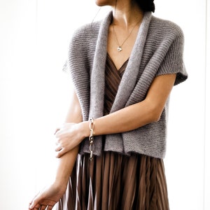 Garter stitch cardigan KNITTING PATTERN PDF: Moonlight cardigan almost seamlessly top down cardigan sleeveless open front