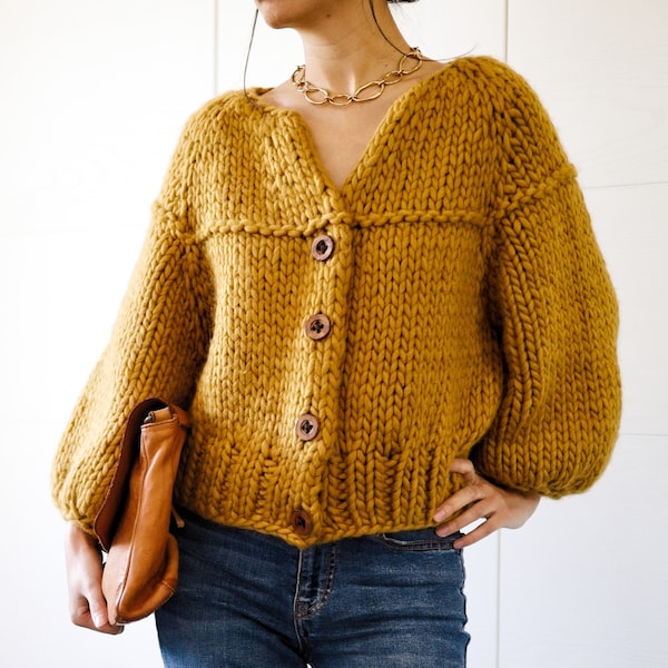 Beginner friendly cardigan knitting pattern PDF: Weekend Jacket super bulky knit women cardigan