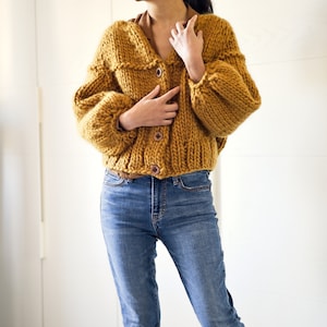 Beginner friendly cardigan knitting pattern PDF: Weekend Jacket super bulky knit women cardigan image 10