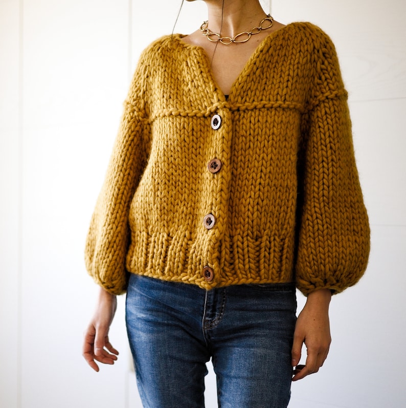 Beginner friendly cardigan knitting pattern PDF: Weekend Jacket super bulky knit women cardigan image 3