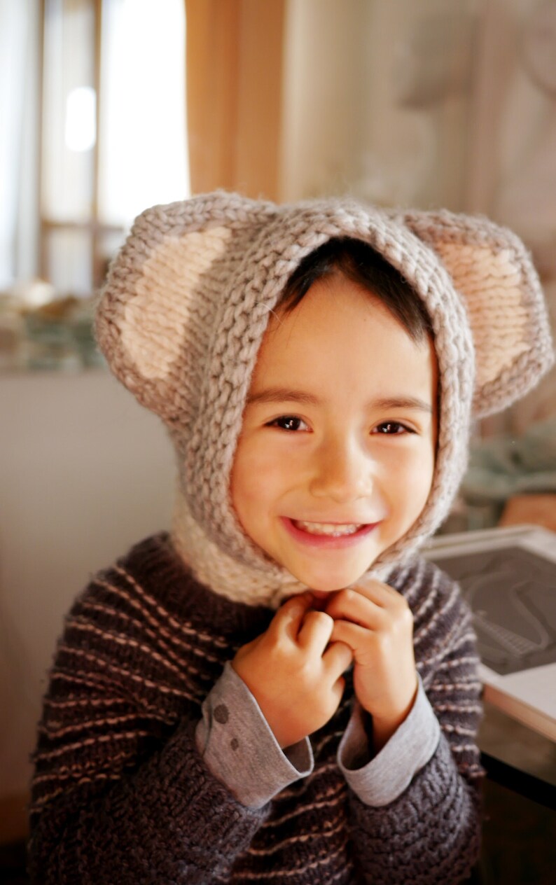 Cute Hat with Koala Ears Knitting Pattern Viva Australia animal hat pattern for babies, toddlers and kids bild 2
