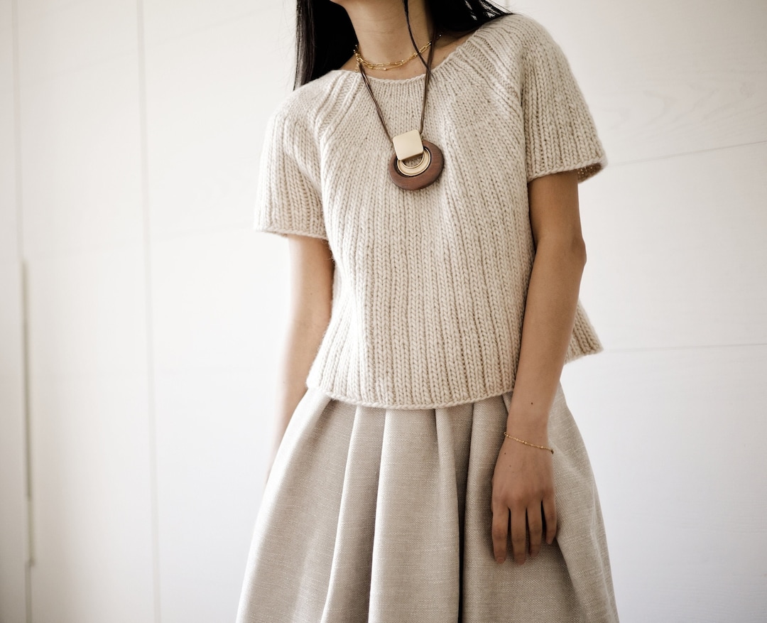 Top Down Seamless Sweater Knitting Pattern PDF: Seashell Sweater