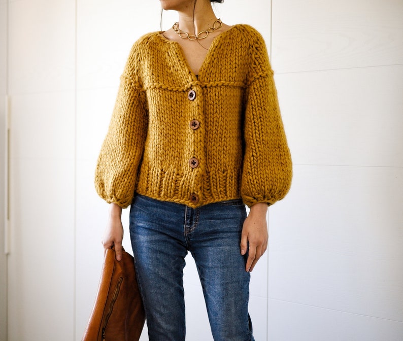 Beginner friendly cardigan knitting pattern PDF: Weekend Jacket super bulky knit women cardigan image 2
