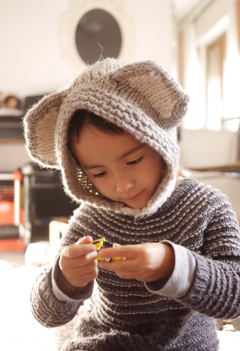 Cute Hat with Koala Ears Knitting Pattern Viva Australia animal hat pattern for babies, toddlers and kids bild 4