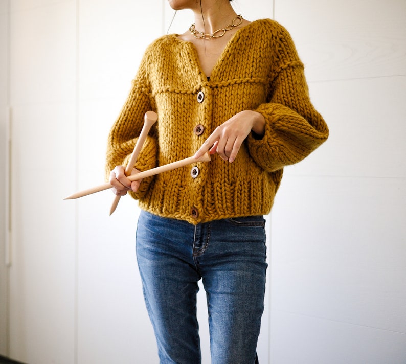Beginner friendly cardigan knitting pattern PDF: Weekend Jacket super bulky knit women cardigan image 9