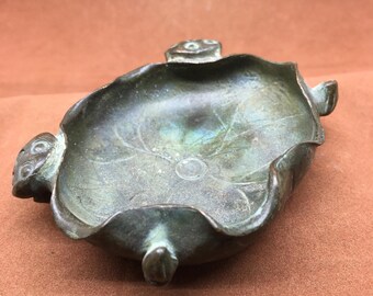 Bruciatore di incenso vintage a forma di foglia di loto in bronzo fuso a mano / Vassoio decorativo ispirato alla natura serena