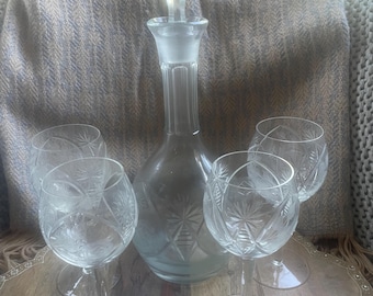 Vtg Pinwheel Cut Crystal Decanter + Stemware Glasses (4) Bohemian MCM Barware