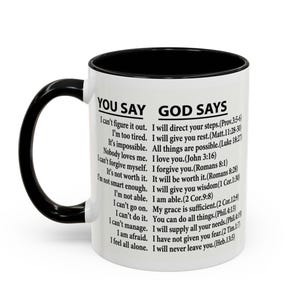 Dwukolorowy ceramiczny kubek „You Say God Says” | Kubek do kawy z wersetem biblijnym dla chrześcijan i chrześcijanek | Religijny prezent na chrzest wielkanocny. Codzienne afirmacje.