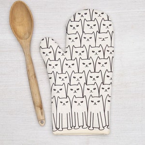 Cats Oven Mitt