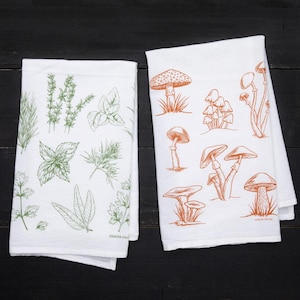 Mushroom & Herb Tea Towel Set - Set of 2 - Mushroom Tea Towel - Herbs Tea Towel - Housewarming Gift - Cottagecore - Home Baker - Fall Decor