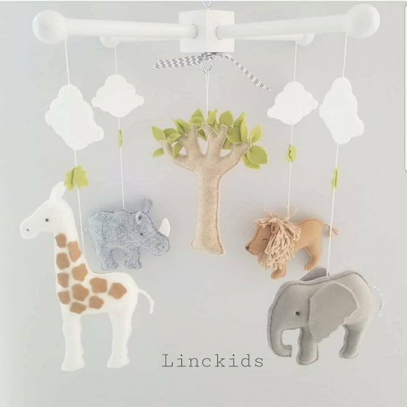 baby mobile giraffe