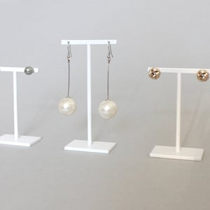 Set hangende displays voor oorbellen - gelast en wit gekleurd - houder voor sieradenaccessoires