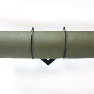 Wall Mount Yoga Mat Holder: Metal Exercise Ball Rack