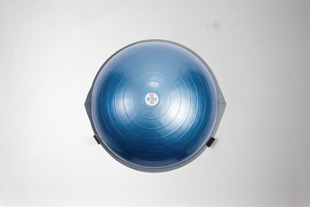 SMALL 50 CM Vertical Bosu Ball Display Vertical Balance Ball Holder Fitness Equipment for Half