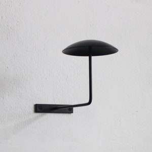 Expositor universal para sombreros - Percha metálica de pared - Soporte esférico para sombreros - Percha para cascos - Expositor de sombreros de hierro