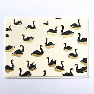 Cisnes Dourados e Negros - Cartão de Saudações - Interior em Branco