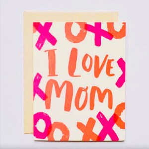 J'aime maman - carte de style police manuscrite néon - bonne fête des mères - audacieux, simple, meilleure maman de tous les temps, maman, mode maman, bisous xoxo