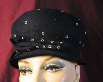 1940s Black Felt Military Hat W/ Jet Beads | Tall Vintage  display picture 1