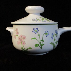 Noritake Progression China Sauce Pan and Lid in &quot;Petals Plus&quot; Pattern #9071.  Very Good Condition