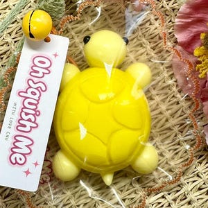 Handgjord Squishy Turtle: Stresslindrande leksak i två färger