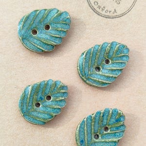 23 mm Leaf-shaped Ceramic Buttons - Summer