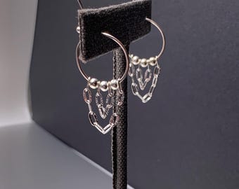 Pendientes de aro con cadena de plata de ley brillante
