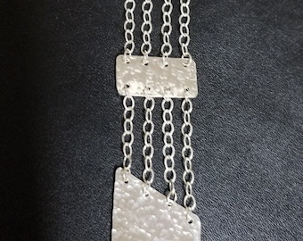 Collar de corbata de plata de ley