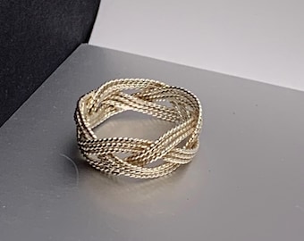 Anillo trenzado de plata de ley