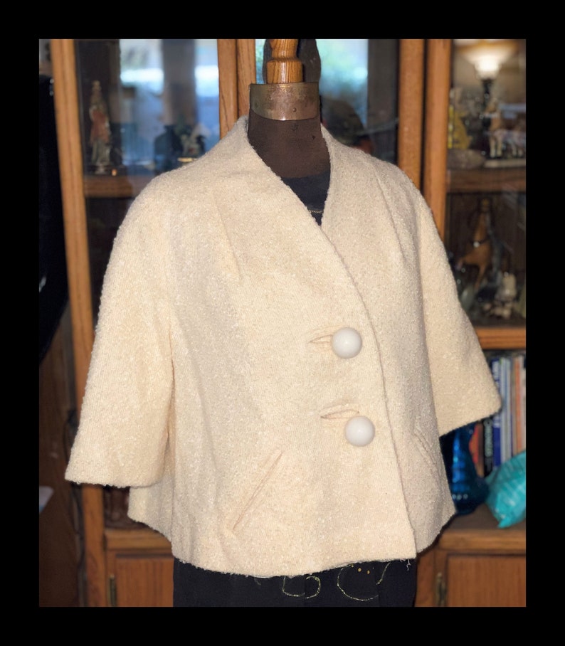1950s-60s Ladies Flared Cream-colored Jacket size small