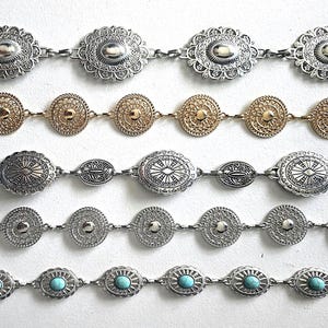 Gold Ton Concho Kette Gürtel | Breiter Western Boho-Stil | Navajo inspirierter Hüftgürtel für Kleider & Jeans (inklusive DDP)