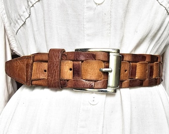 Boho Wide Leather Obi Belt: Engraved Western Buckle, Emerald  display picture 3