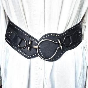 Black V Shaped Belt - Etsy display picture 2