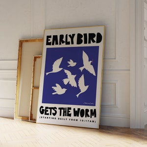 Poster Early Bird Gets the Worm, stampa blu alla moda, regalo per amanti degli uccelli, illustrazione di uccelli, poster della mostra, stampa tipografica, arte per camera da letto