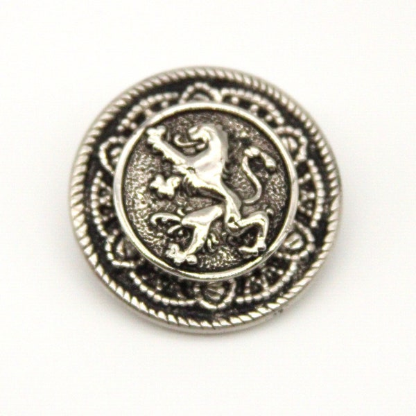 Rampant Lion crest Brooch Coat of Arms Sweater Pin - perfect for men and women