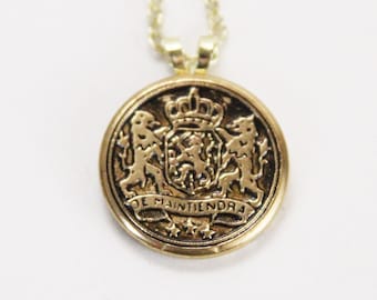 Netherlands Coat of Arms Necklace Family Crest Jewelry Unisex Gift Idea Rampant Lions - made with a vintage metal button