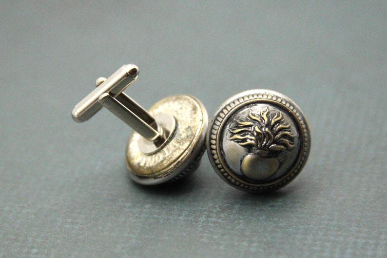 Français Boutons de manchette militaires Flaming Grenade Cuff Links Grenadier Army fabriqués avec des boutons militaires vintage image 3